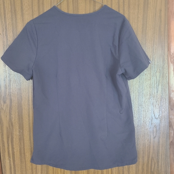 Figs Technical Collection Dark Gray Scrub Top in Size Small - Picture 2 of 7